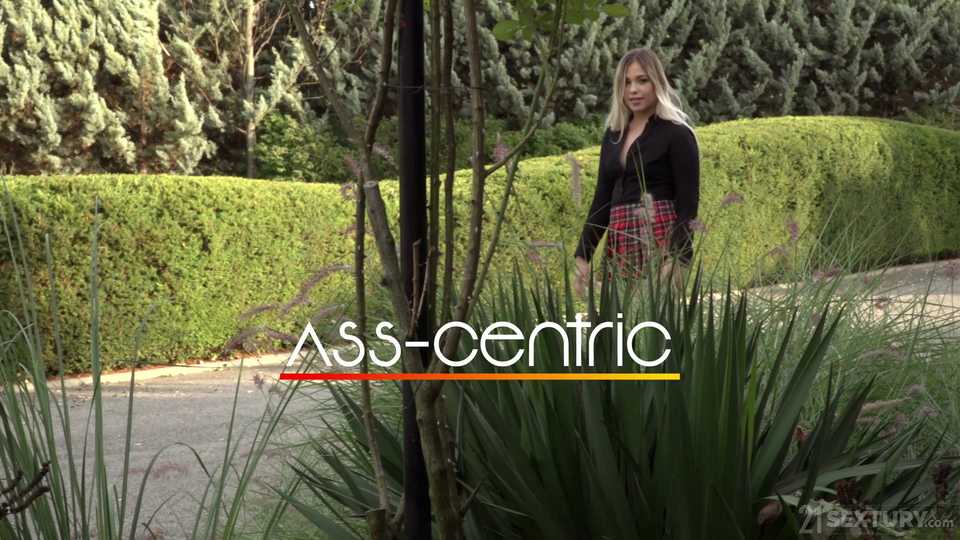 Ass-centric, Scene #01